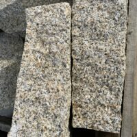 MU 025 - BARRETTE DE GRANIT JAUNE