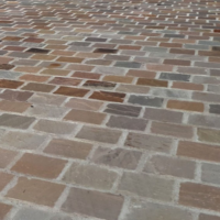 PAK 002 - PAVÉ DE KANDLA GRIS ou MULTICOLORE 14X20 ép. 2,5 cm