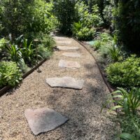 GRG 135 - PAS JAPONAIS DE GNEISS